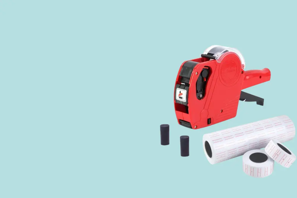 Photo d'une pince étiqueteuse pour les commerçants, vendue à la Papeterie Valles à Lourdes (65100) dans les Hautes-Pyrénées.